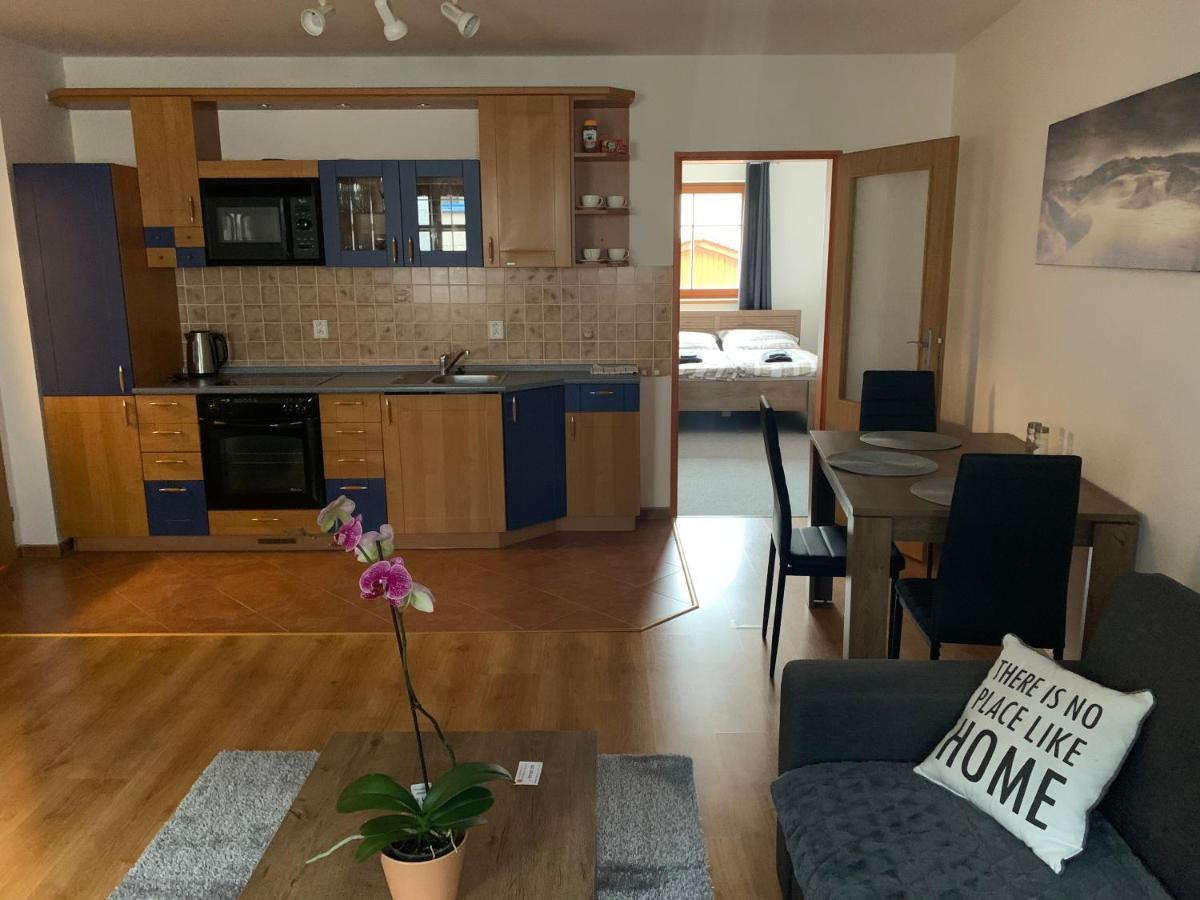Apartmany U Vodniho Hradu Чеська Липа Екстер'єр фото